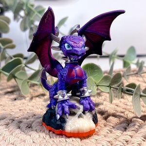 3/$25🌟 SKYLANDERS ⋆ Cynder Character Figure